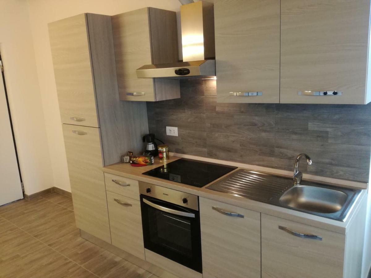 Alessietto Apartment Verona Exterior photo